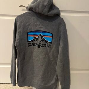 Patagonia Men’s Medium Grey Sweatshirt
